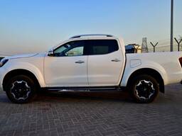 Новая NISSAN NAVARA 2.5L 4X4 LE PLUS D/C Бензин КП Mеханика 2026 год