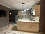 Продажа квартиры в Батуми 2 плюс 1 (две светлые спальни) - фото 1